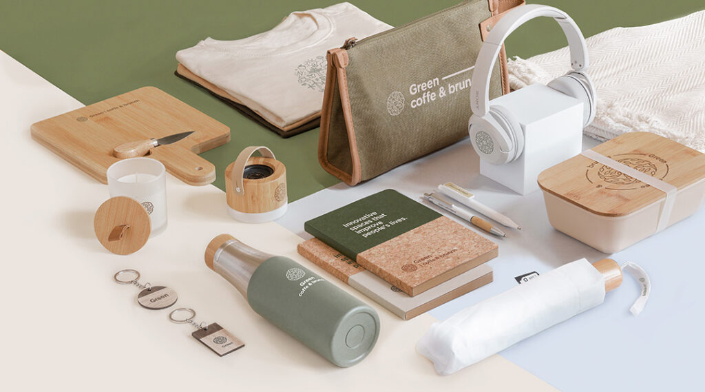 Branded merchandise set 