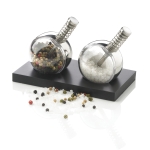 Innovative salt and pepper set with base black colour
