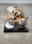 Innovative salt and pepper set with base black colour