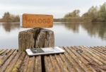 Bluetooth speaker with aluminium, natural bamboo and fabric, with subwoofer brown colour