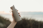 Promotional thermal bottle with handle and push-button lid, 500 ml beige colour