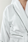 Luxury bathrobe in soft cotton, classic style, L/XL white colour ambient view 2
