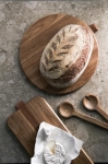 Round oak wood chopping board wood colour