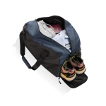 Spacious RPET travel bag with front pocket blue colour