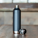 Double-wall recycled steel bottle with wheel lid 750 ml black colour
