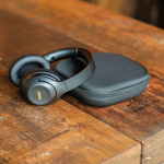 Wireless headphones with active noise cancellation and AI microphone dark grey colour