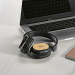 Wireless headphones with bamboo, USB-C charging and 8H battery black colour