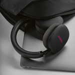 Wireless noise-cancelling headphones with mic black colour