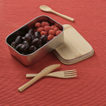 Recycled steel lunch box with bamboo lid and cutlery 490ml silver colour ambient view