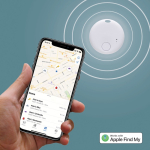 Recycled plastic item tracker, Apple-compatible white colour