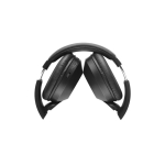 Foldable wireless headphones with 20 hours of battery life black colour fourth view
