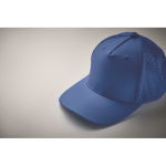Polyester cap with ventilation holes and water-repellent finish second photographic view