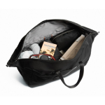 Spacious weekend bag with quick-access pocket, 45 L black colour