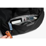 Spacious weekend bag with quick-access pocket, 45 L black colour