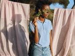 Women's casual-fit recycled cotton piqué polo, 220 g/m² cyan blue colour ambient view