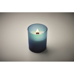 Vanilla-scented candle, vegetable wax, wooden wick blue colour third photographic view