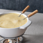 Ceramic cheese fondue set, candle heating, 750ml white colour