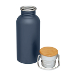 Single-wall stainless steel bottle, bamboo lid, 550ml cyan blue colour