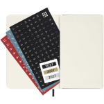 Pocket weekly diary with soft cover and elastic closure Moleskine black colour fifth view