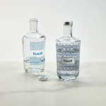 EU-made glass bottle with drip-proof closure 790ml transparent colour ambient view