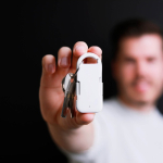 Ultracompact recycled plastic keyring power bank 1,000mAh white colour fourth ambient view