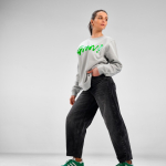 Unisex organic cotton brushed fleece sweatshirt 300g/m² Waikiki light grey colour third ambient view