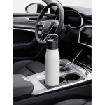 Recycled stainless steel insulated bottle with handle and easy-open lid 500 ml white colour second ambient view