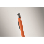 Recycled aluminium click pen with rubberised finish and blue ink orange colour third photographic view