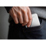 Ultra-thin QI2.2 magnetic power bank in recycled aluminium 5000 mAh silver colour ambient view