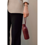 Double-wall recycled stainless steel bottle 500 ml burgundy colour ambient view 2