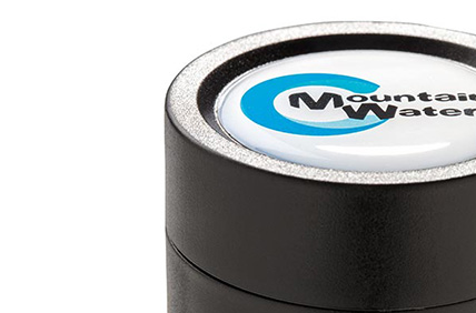 A magnifying effect that protects and enhances your full-colour design