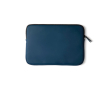 Water-repellent laptop sleeve with elegant design, 15\" colour blue