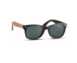 Sunglasses with arms finished in cork, UV400 protection colour black