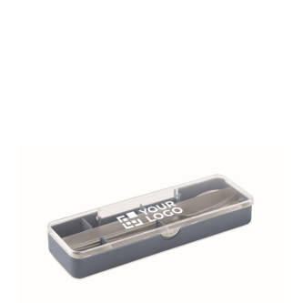Stainless steel cutlery set in plastic case
