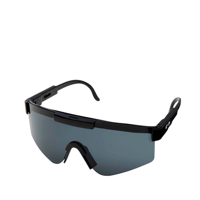 Sporty sunglasses, easily adaptable and stylish