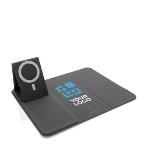 Foldable mouse pad with wireless charger