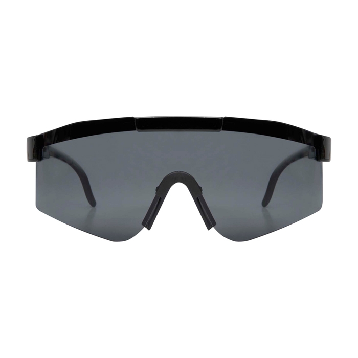 Sporty sunglasses, easily adaptable and stylish