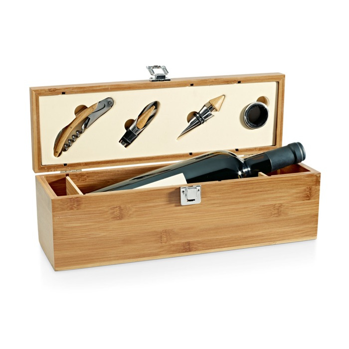 Wine set in elegant bamboo and metal box