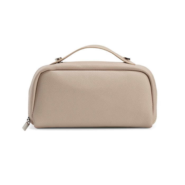Water-repellent toiletry bag made from recycled leather