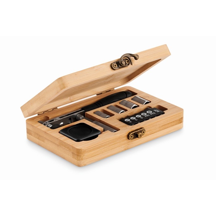 Set of 13 tools in a bamboo case