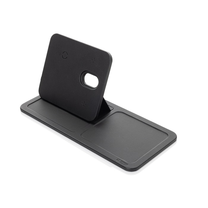 Recycled polyester tray with 3-in-1 wireless charger