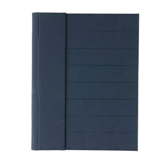 Recycled portfolio with large notepad and magnetic closure, A4