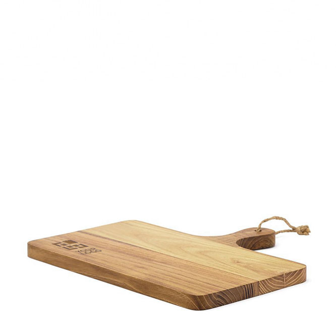 Horizontal wooden serving board with handle