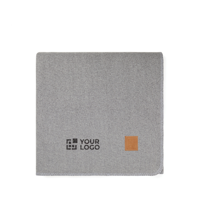 Recycled polyester blanket with exceptional softness, 320 g/m²