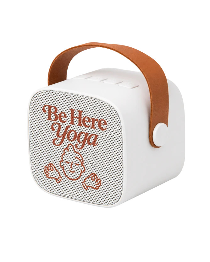 Wireless speaker in recycled plastic with leather strap, 3W